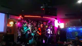 Banda opala 89 ... cold beer 5/out losing my religion