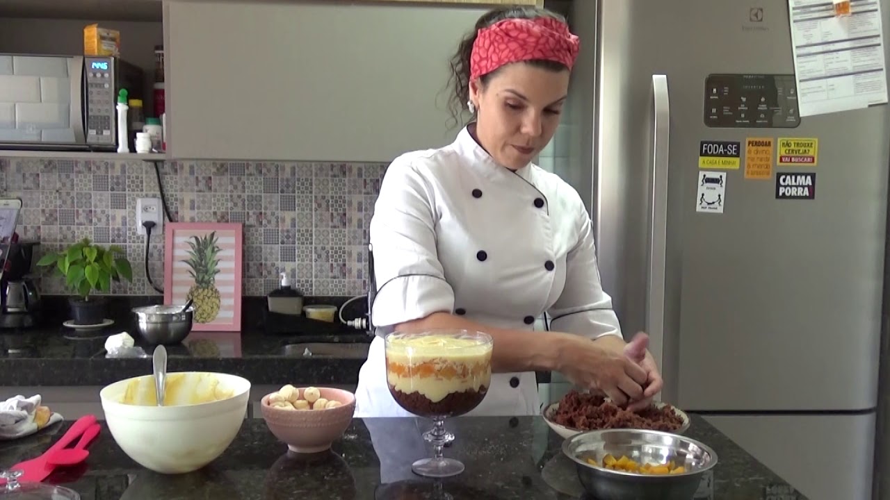 BOLO NA TAÇA PRONTO