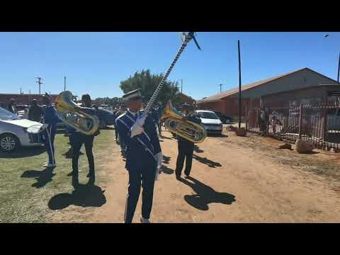 Angimbonanga ofana naye