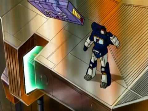 Transformers Soundwave vs Blaster