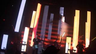 White Lies - Streetlights Live At The Manchester Apollo 13/12/11