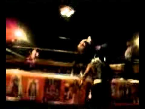 DUNKEL vs SEPULCRO - TOPE VOLADOR, ARENA EL CORTIJO.3gp