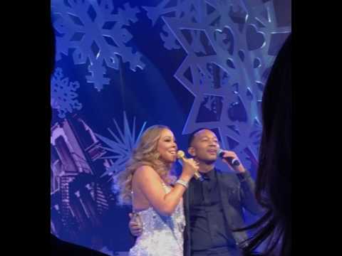 When Christmas Comes Mariah Carey ft. John Legend Live at Beacon Theater 2016