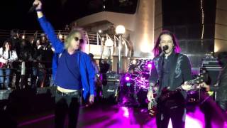 Can't stop the Show Kix  on the Def Leppard Cruise