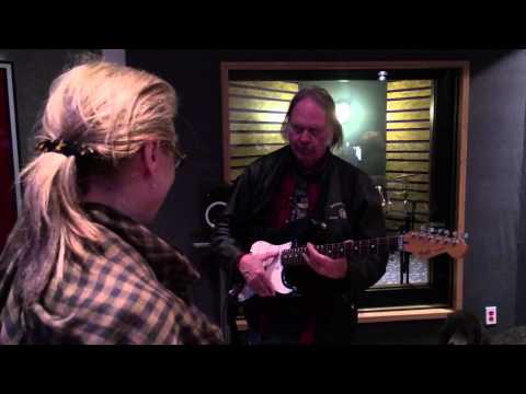 Meryl Streep Gets Guitar Lesson from Neil Young at the JBFC