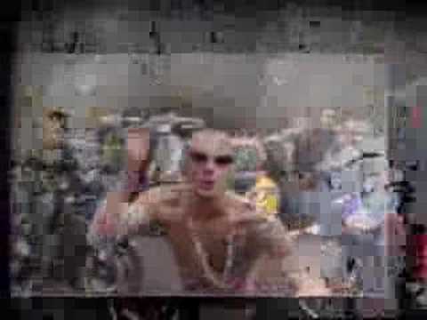 P.K.M---P.K.M E TUKA