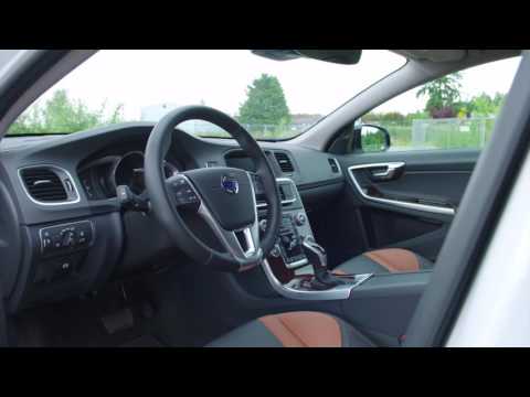 2016 Volvo V60 Cross Country Review - AutoNation