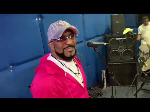 Mambo Alibaba EN VIVO - Alex Boutique Y Los Reyes Del Mambo.