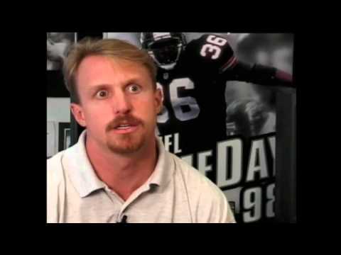 Best of Giant Bomb 90 - Sweepin' The Floor