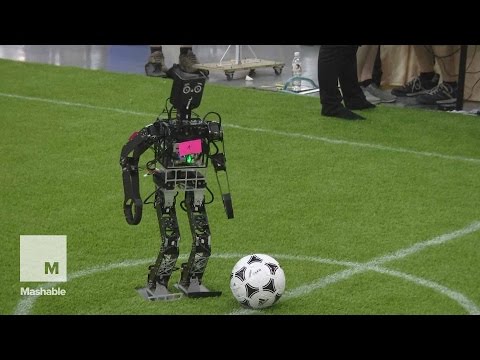 Robots playing soccer at RoboCup 2015 is like watching toddlers learn to kick | Mashable