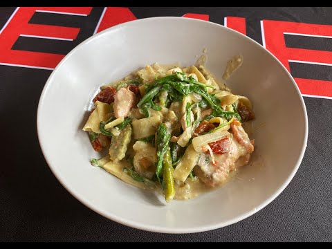 Lachs-Maultaschen-ONE-POTT an Vanille-Essig-Soße