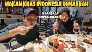 Download lagu MAKAN SAHUR DI RESTORAN INDONESIA YANG VIRAL DI MAKKAH  mp3