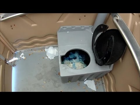 Porta Potty Review St.  Patricks Day Festival Emerald Isle, NC - Yuk! - March 17, 2017