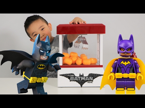 The Lego Batman Movie Claw Machine Surprise Eggs Blind Bag Challenge Fun With Ckn Toys