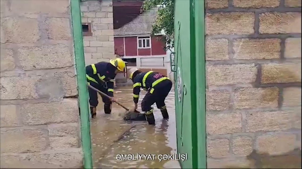 Hacıqabulda su basan ərazilərdə tədbirlər görülür VİDEO