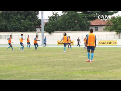 Maicosuel faz golaço em cima de Milton Raphael