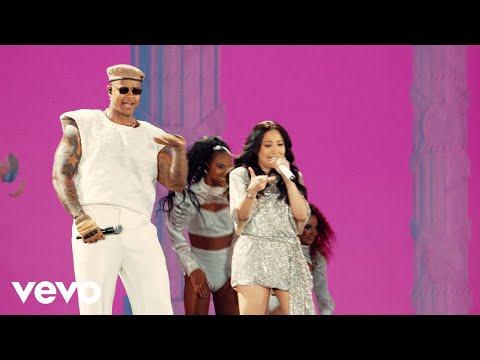 Léo Santana, Mari Fernandez - Duas Pedaladas (Ao Vivo Em Belo Horizonte / 2024)