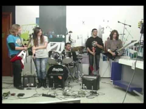 Las 4 Esquinas TV - Entrevista Grupo Música "The most wanted" Antequera