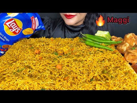 ASMR COOKING AND EATING SPICY MASALA MAGGI NOODLES,KURKURE MOMO,GREENCHILLI
