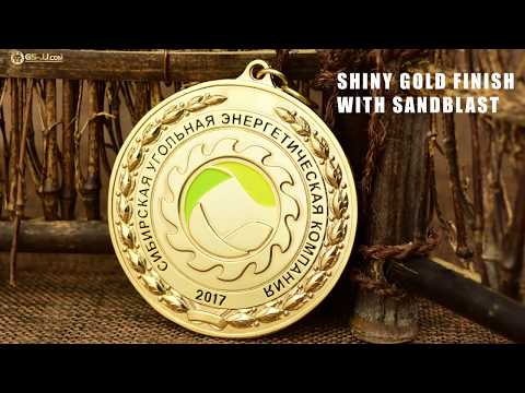 What are Custom Medals and Medallions?