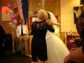 танец невесты и свекрови 