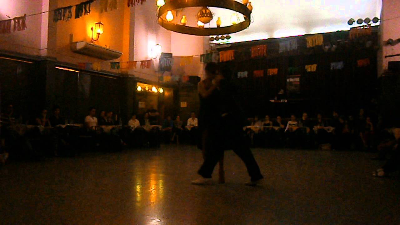 Moira Castellano y Gaston Torelli en El Motivo Tango, 5/8/13