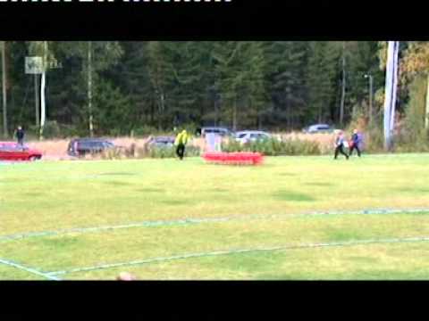 Antti Ruuskanen yli kentän  87,88