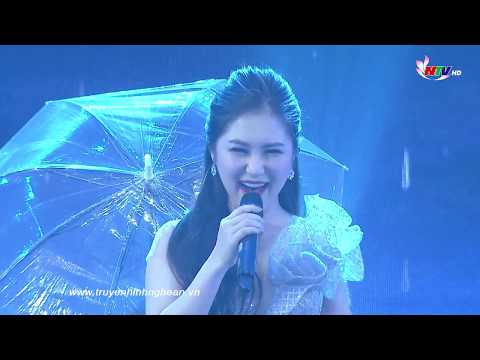Em gái mưa - Hương Tràm trên sân khấu Nghệ An
