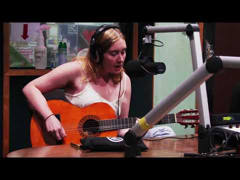 Asha Jefferies - Everybody Talks - Live on Stacks On!