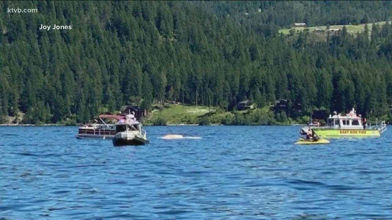Initial reports say 8 people involved in plane crash above Lake Coeur dâ€™Alene. Two confirmed dead - YouTube