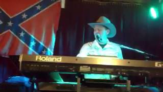 Beethovens boogie country trio - love&#39;s gonna live here