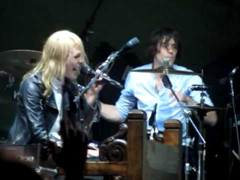 Sick Muse -- Metric [2012]