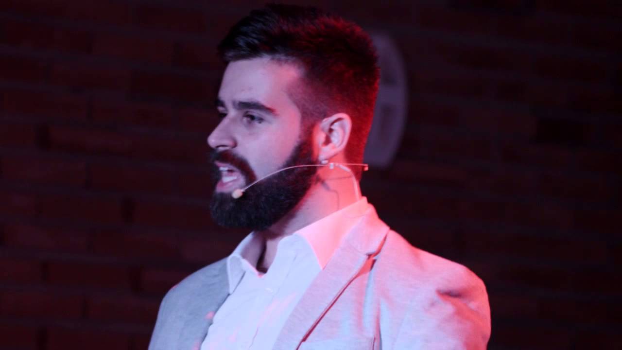 O poder da educação | Pedro Nascimento | TEDxMorrodoImperador