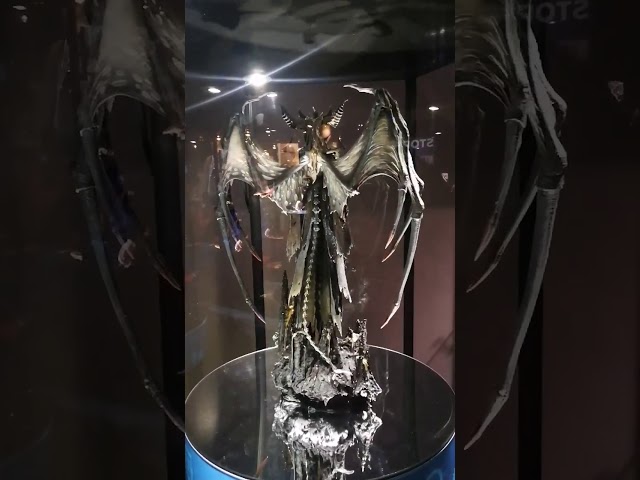 Vídeo relacionado con Figuren Shop Veronese Lilith - Figura de la reina de Saba,alas demoníacas,detalles de calavera,24,5 cm,estatua de los dioses,bronceada