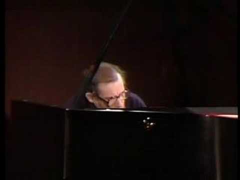 Bach - Goldberg Variations: Aria (Glenn Gould)