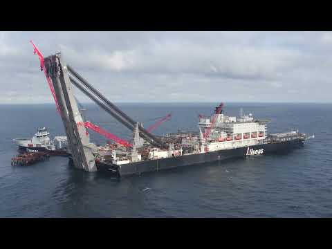 Jacket removal by Allseas' Pioneering Spirit - Ninian Northern