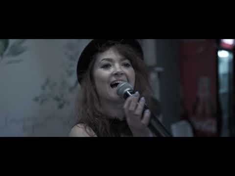 Agnieszka Skrycka  -W ogień /akustycznie /Jakubek Olsztyn