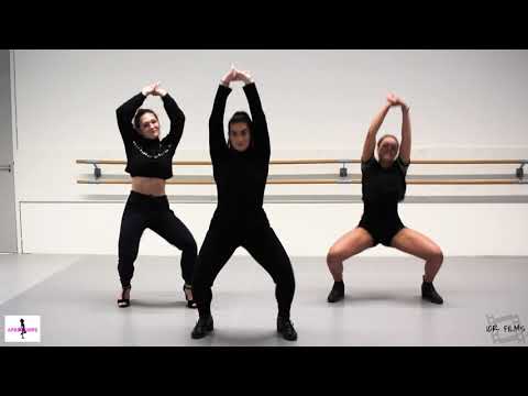 Afropumps by Suela Wilsterman - Mowizzy Good Life