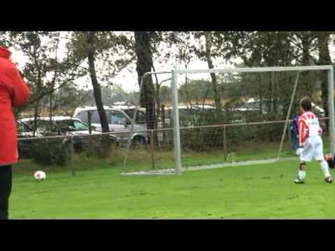 Voetbal, DOSL - Dommelen F1 - Rust en 2e helft