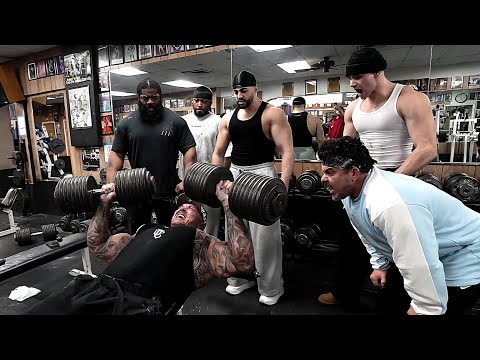 BIG BOY FROM STRENGTH TRAINS AT THE MOST DANGEROUS GYM IN AMERICA (DIAMOND GYM)