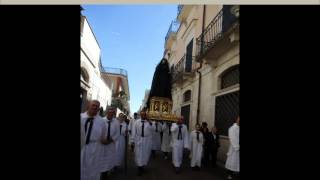 preview picture of video 'Processione Misteri e Legno Santo a Trinitapoli'