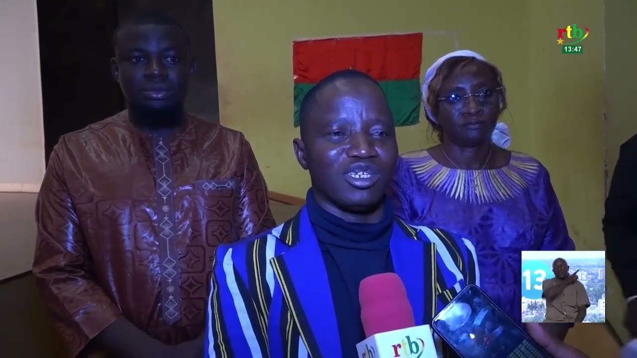 Musique : l’artiste musicienne malienne, Nawa Doumbia communie avec ses fans à Bobo Dioulasso