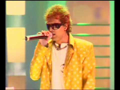 Taariff Karoon Kya Uski Cover - Zubeen Garg