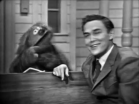 The Jimmy Dean Show - Rowlf Writes A Letter to Lassie