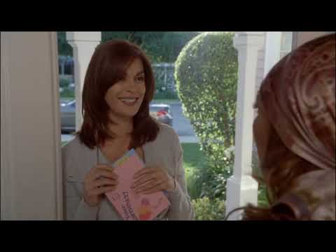Susan Walks In On Renee Crying - Desperate Housewives 7x09 Scene