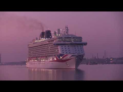 Busy early morning with arrival of 4 cruise ships into Southampton 31/08/19