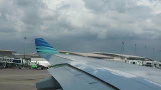 Download lagu Garuda Indonesia Airbus A330-200 Surabaya menuju Jakarta mp3