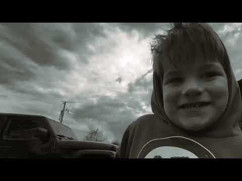 SKOFF - I AM BROKE (Official Music Video)