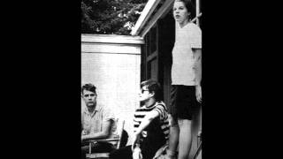 The Go Team - Your Back Yard (Beat Happening)