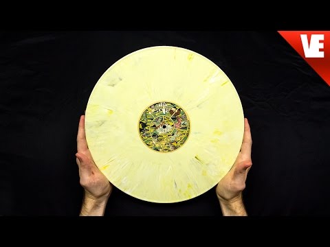 Vinyl Moon: INTREPID CURVES!